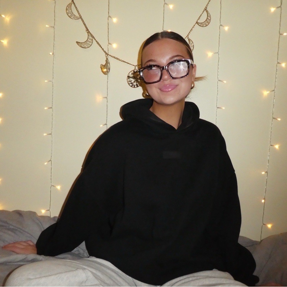 Meet your Posher, Brooke